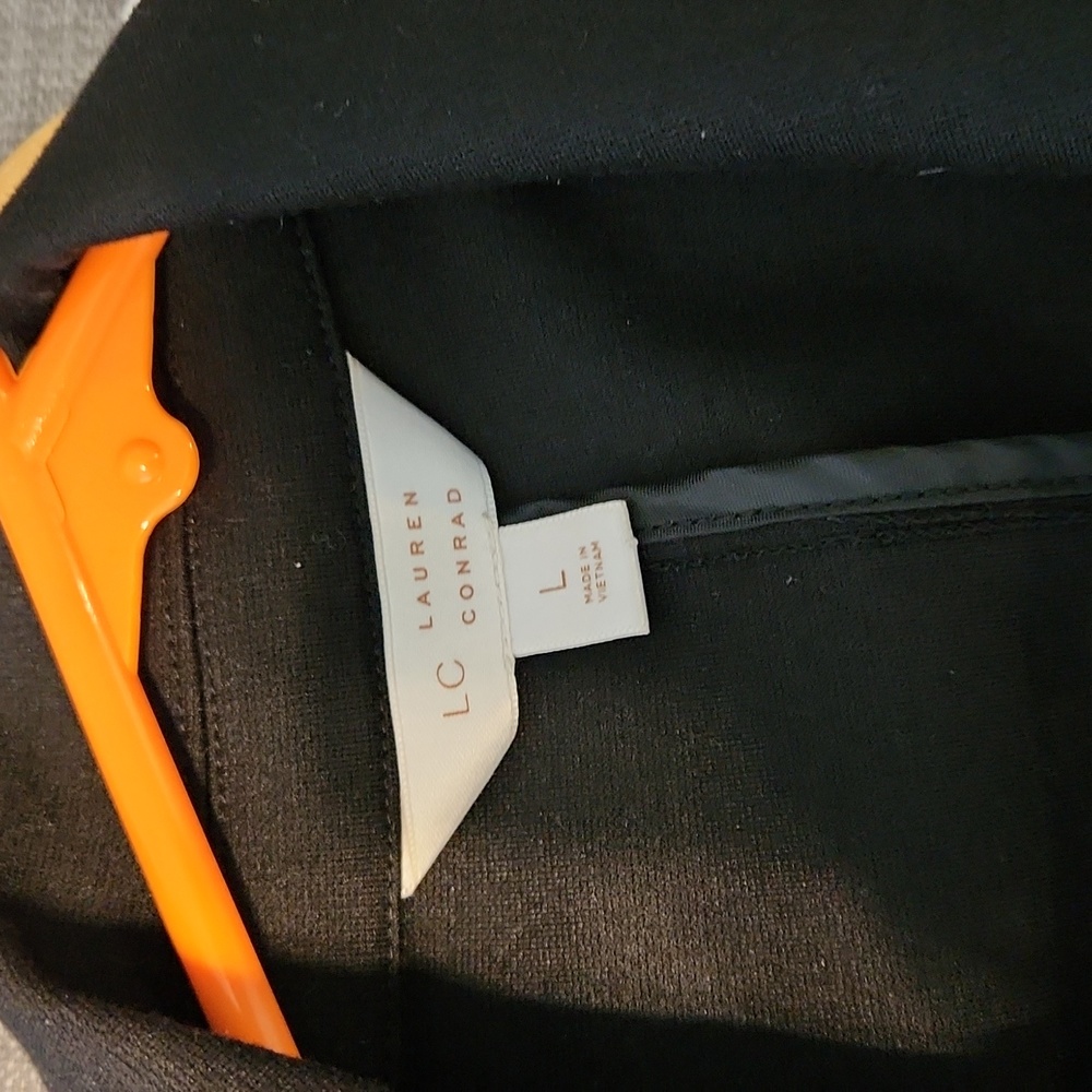 Blazer - Picture 2 of 2